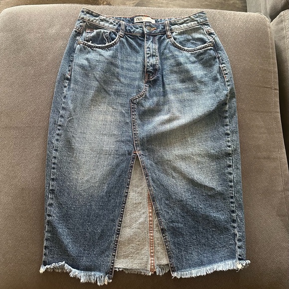 Zara Denim Midi Skirt - Picture 1 of 2